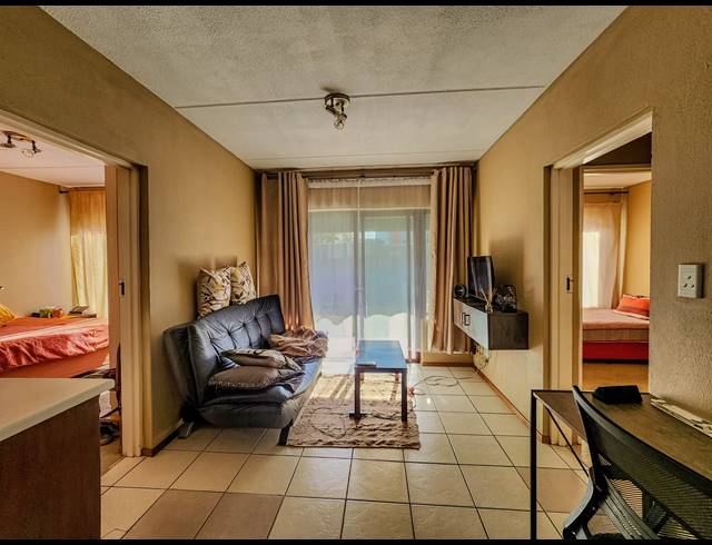 2 BEDROOM APARTMENT FOR SALE IN HONEYDEW GROVE